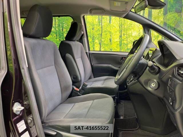 Toyota NOAH 2018-07 219962-12