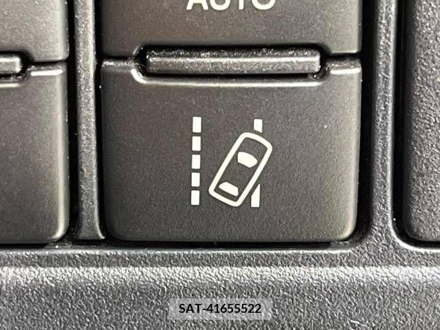 Toyota NOAH 2018-07 219962-10