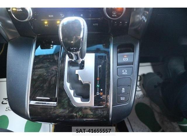 Toyota VELLFIRE 2016-10 207595-15