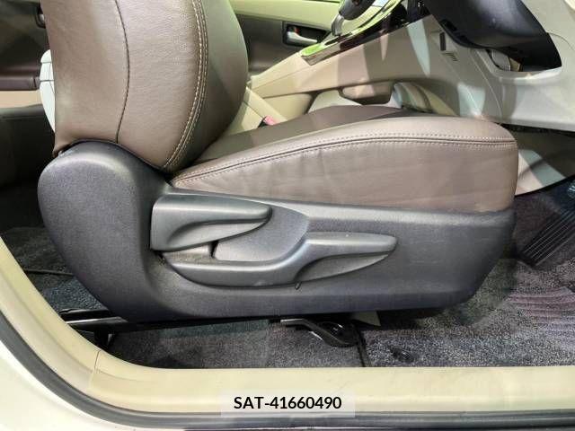 Toyota PRIUS 2013-02 223116-7