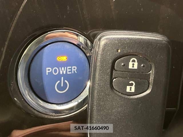Toyota PRIUS 2013-02 223116-6