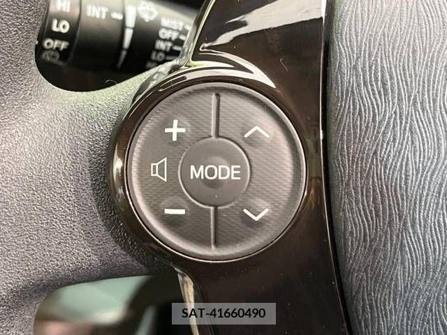 Toyota PRIUS 2013-02 223116-8