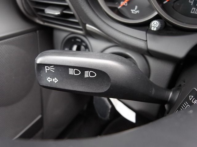Porsche 911 2005-04 28527-18