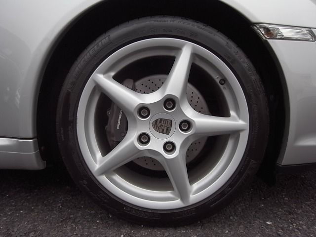 Porsche 911 2005-04 28527-4