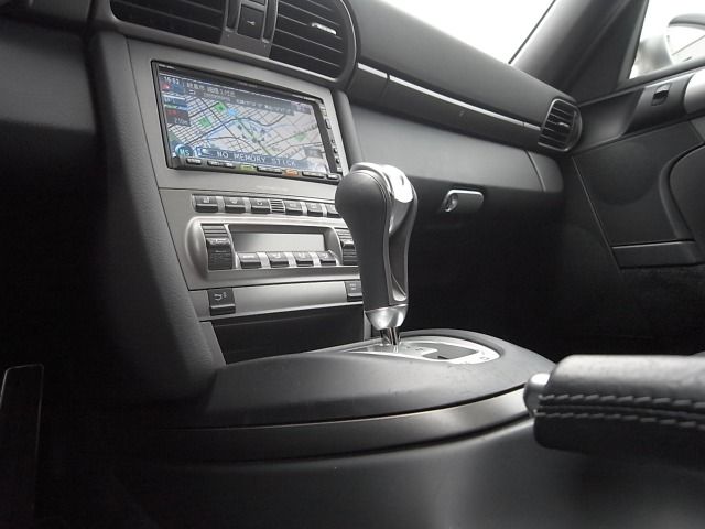 Porsche 911 2005-04 28527-10
