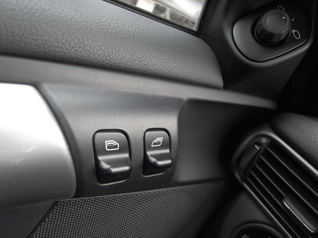 Porsche 911 2005-04 28527-17