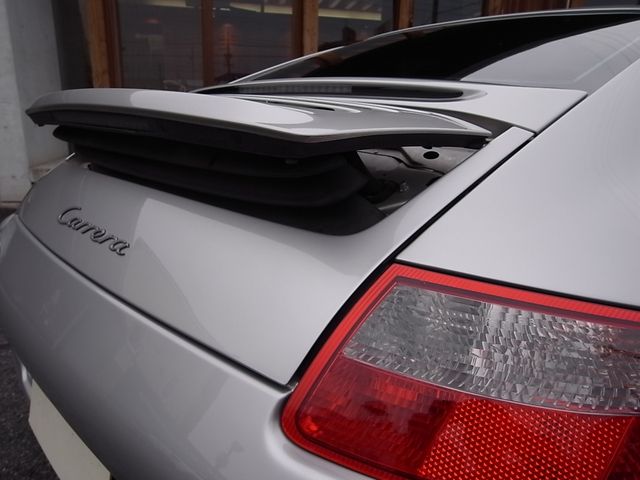 Porsche 911 2005-04 28527-28