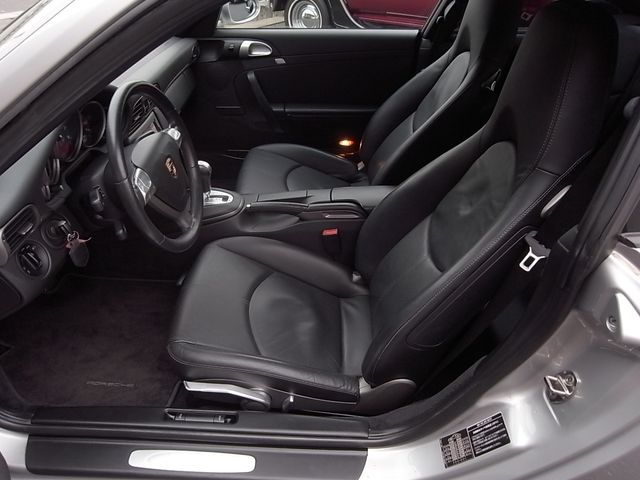 Porsche 911 2005-04 28527-21