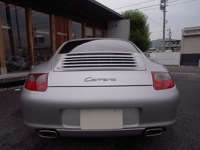 Porsche 911 2005-04 28527-7