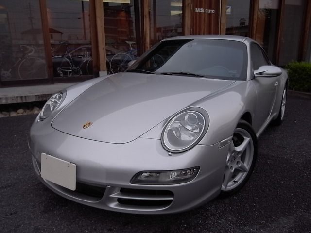 Porsche 911 2005-04 28527-0