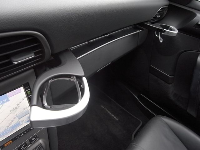 Porsche 911 2005-04 28527-29