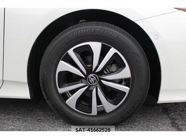 Toyota PRIUS PHV 2017-11 322586-11