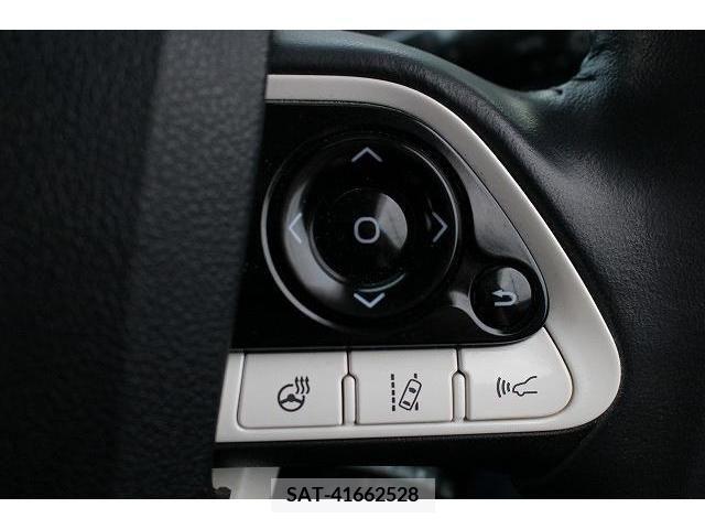 Toyota PRIUS PHV 2017-11 322586-3