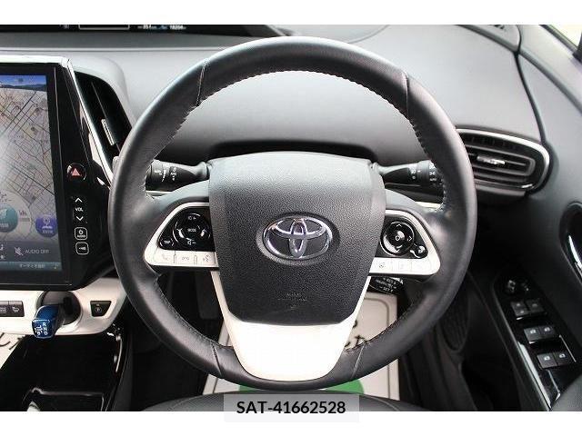 Toyota PRIUS PHV 2017-11 322586-14