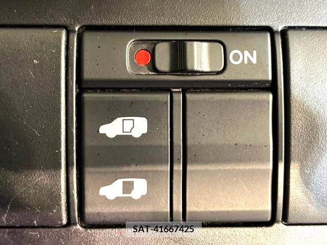 Honda e 2008-03 375711-5