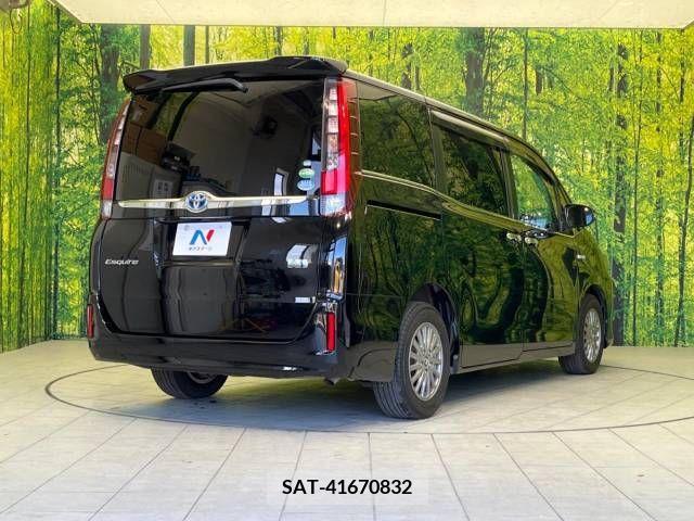 Toyota ESQUIRE 2015-06 322756-18