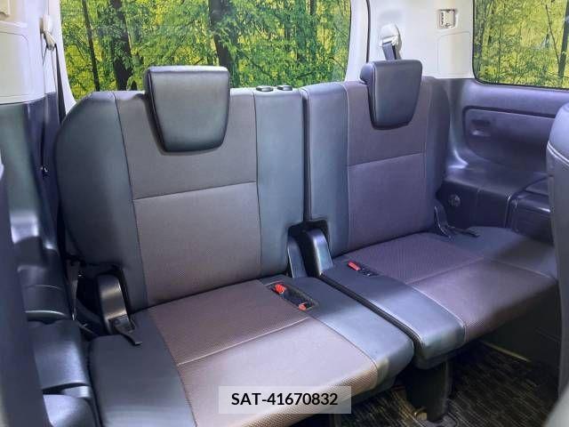 Toyota ESQUIRE 2015-06 322756-10