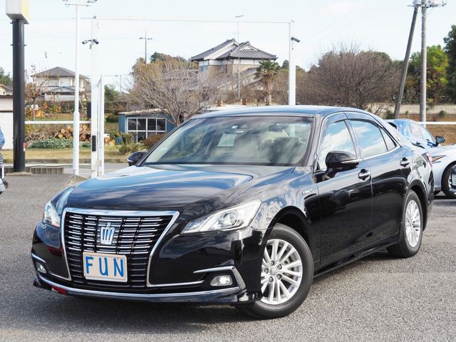 Toyota CROWN SEDAN 2017-11 194273-0