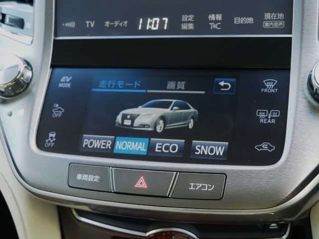 Toyota CROWN SEDAN 2017-11 194273-22