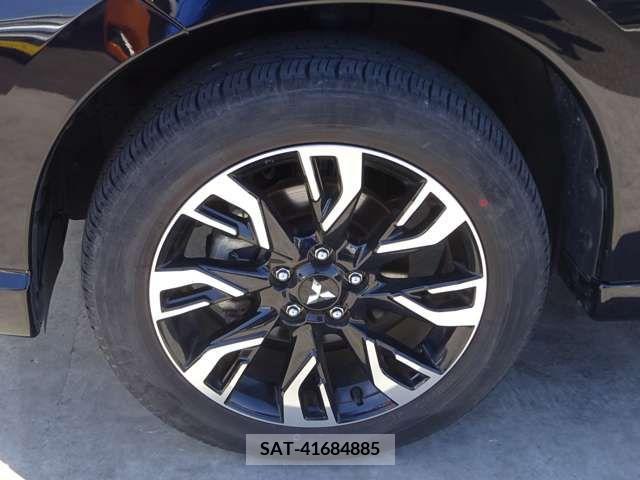 Mitsubishi OUTLANDER PHEV 2015-11 216245-13