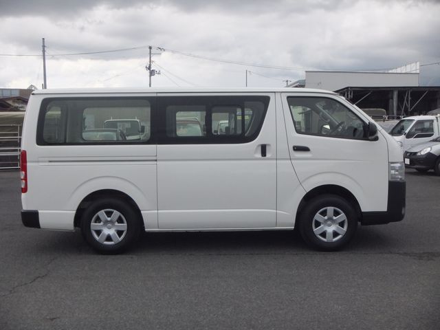 Toyota HIACE VAN 2019-03 7821-3