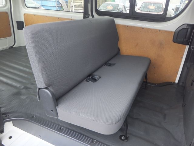 Toyota HIACE VAN 2019-03 7821-15