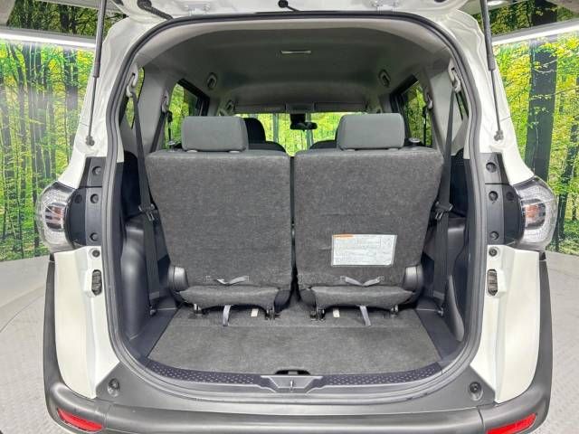 Toyota SIENTA 2018-02 188347-11