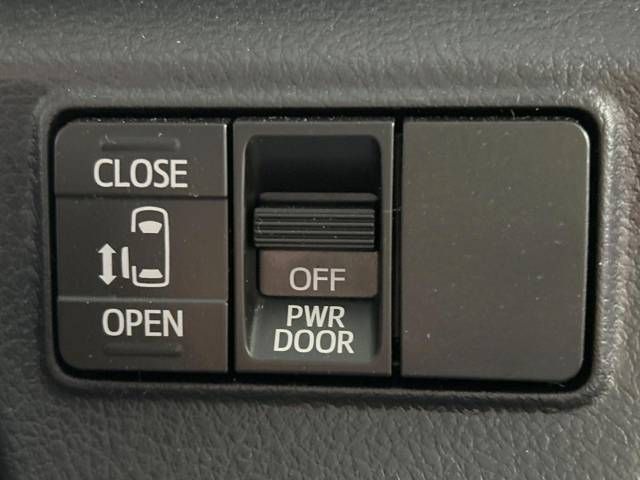 Toyota SIENTA 2018-02 188347-3