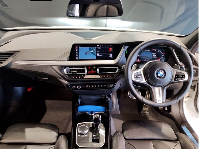 Bmw 1 SERIES 2023-04 19876-4