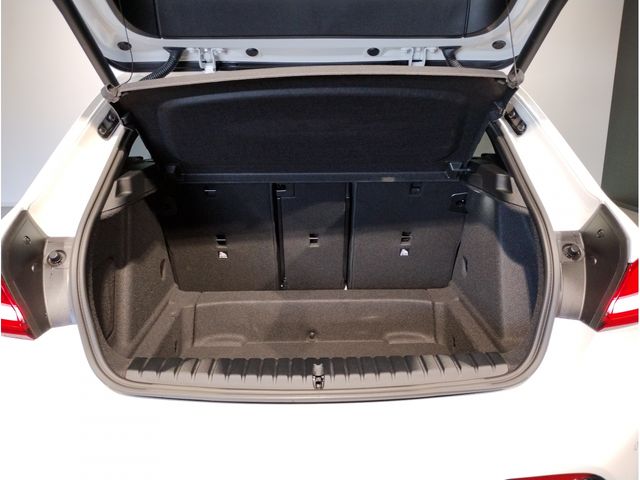 Bmw 1 SERIES 2023-04 19876-9