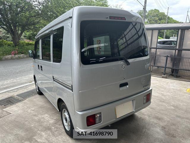 Suzuki EVERY 2014-06 301766-19