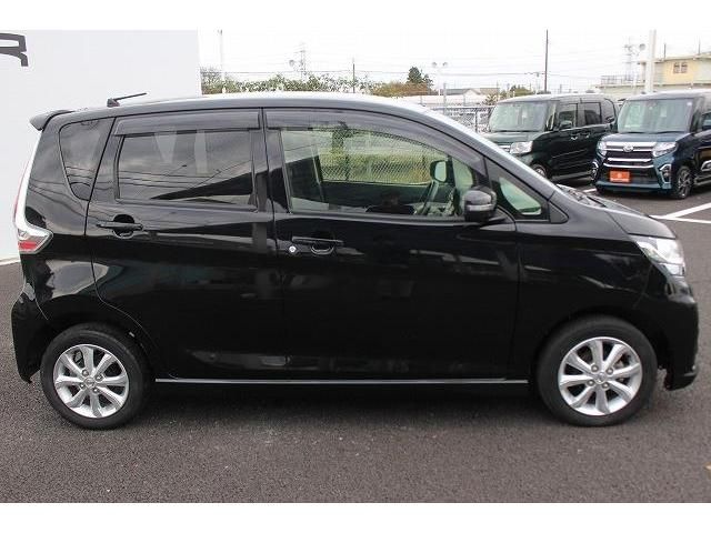 Nissan DAYZ 2017-11 27858-2