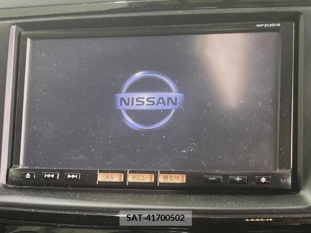 Nissan LAFESTA 2014-01 301504-2