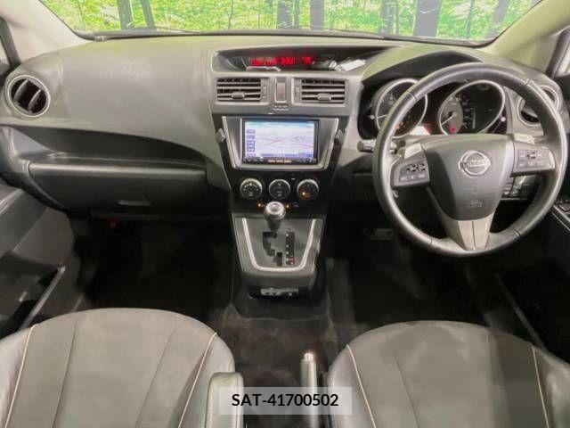 Nissan LAFESTA 2014-01 301504-1