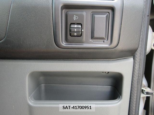 Mitsubishi MINICAB VAN 2010-01 277399-18