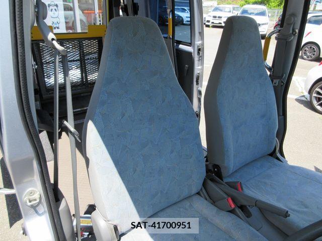Mitsubishi MINICAB VAN 2010-01 277399-11