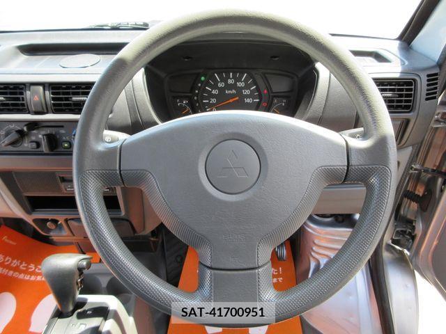 Mitsubishi MINICAB VAN 2010-01 277399-13