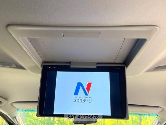 Toyota ALPHARD 2017-05 240077-3