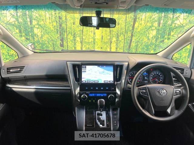 Toyota ALPHARD 2017-05 240077-1