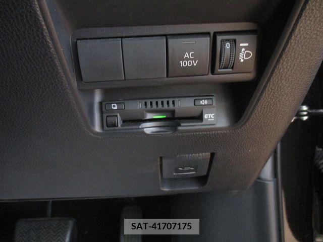 Toyota AQUA 2022-02 341132-5