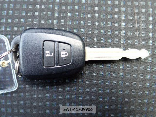 Toyota VITZ 2018-12 206860-17