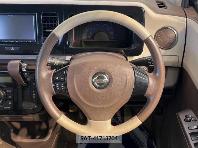 Nissan MOCO 2014-01 364054-11