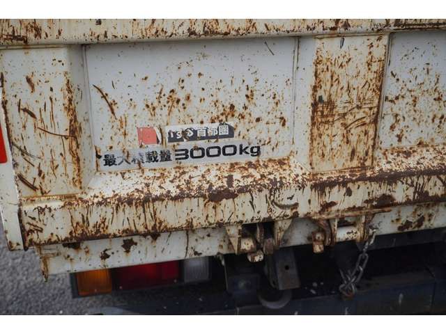 Isuzu ELF TRUCK 2016-08 16118-18