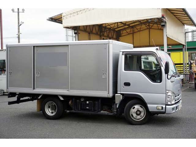 Isuzu ELF TRUCK 2013-09 189766-5