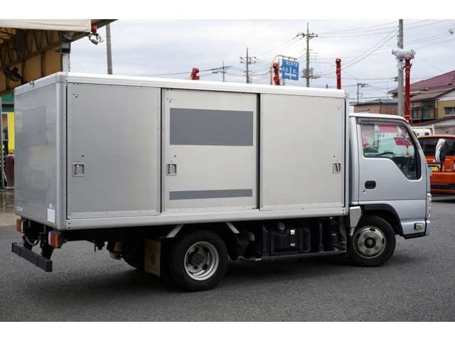 Isuzu ELF TRUCK 2013-09 189766-7