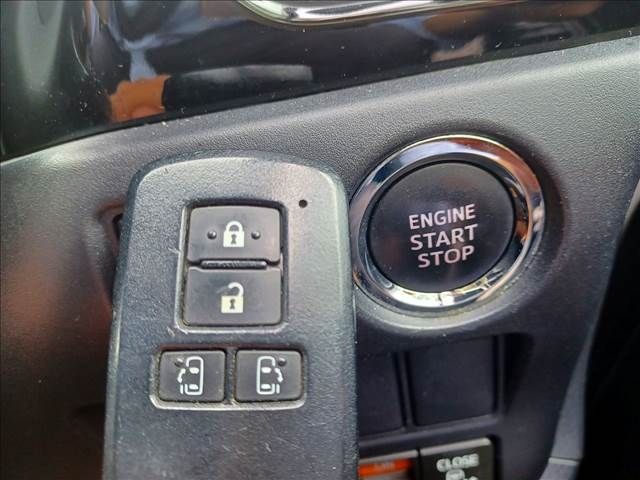 Toyota ESQUIRE 2018-07 19135-18