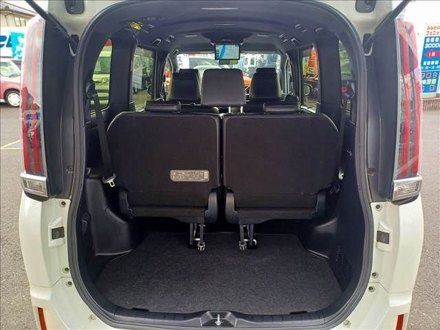Toyota ESQUIRE 2018-07 19135-6