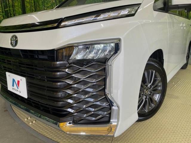 Toyota VOXY 2023-04 191949-13