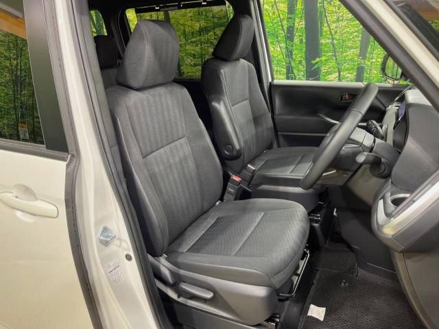 Toyota VOXY 2023-04 191949-8