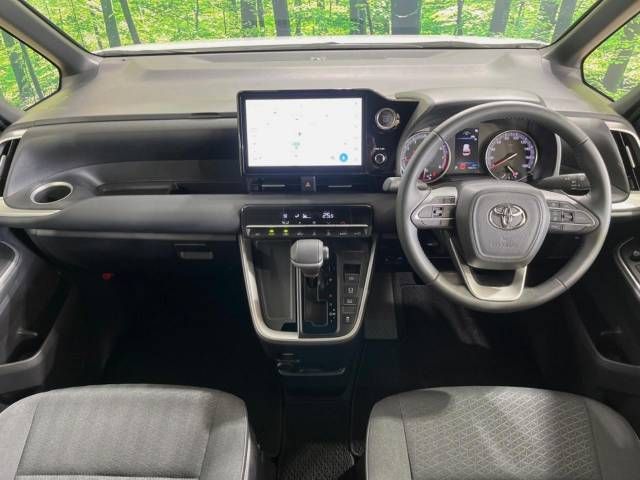 Toyota VOXY 2023-04 191949-1